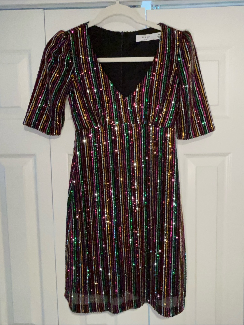 ALI & JAY Multi-Color Sequin V-Neck Stripe Dress